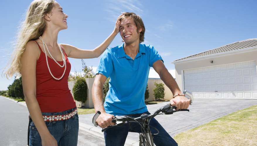 Warm and friendly body language shows a crush you are interested.
