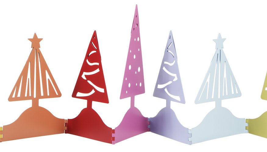 Simple Christmas crafts can be used as a learning tool in the classroom.