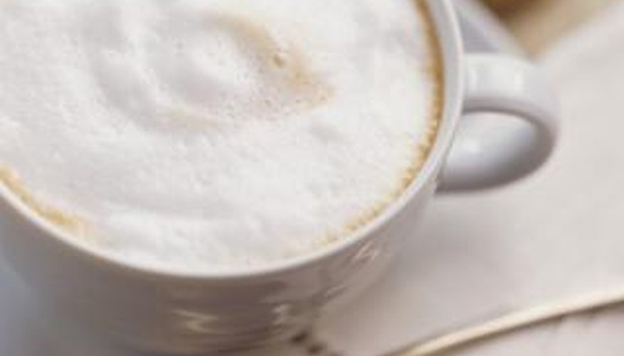 Create a coffeehouse milk foam at home.