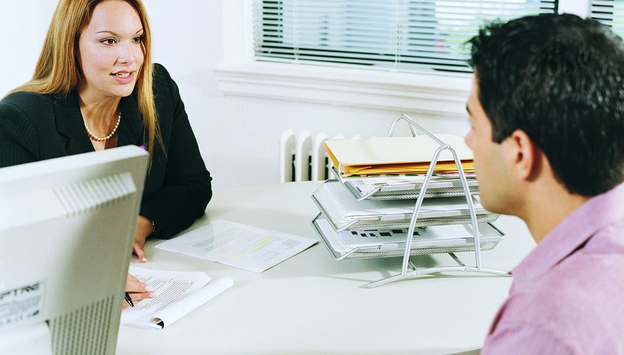 Antes de formular tu objetivo, lleva a cabo investigaciones para averiguar acerca de la empresa y el puesto.
