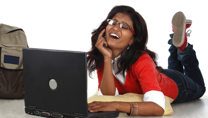 Chat with friends while reading your Facebook news feed.