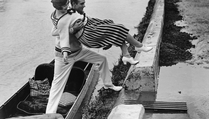 In the 1920s, couples began to date without adult supervision.