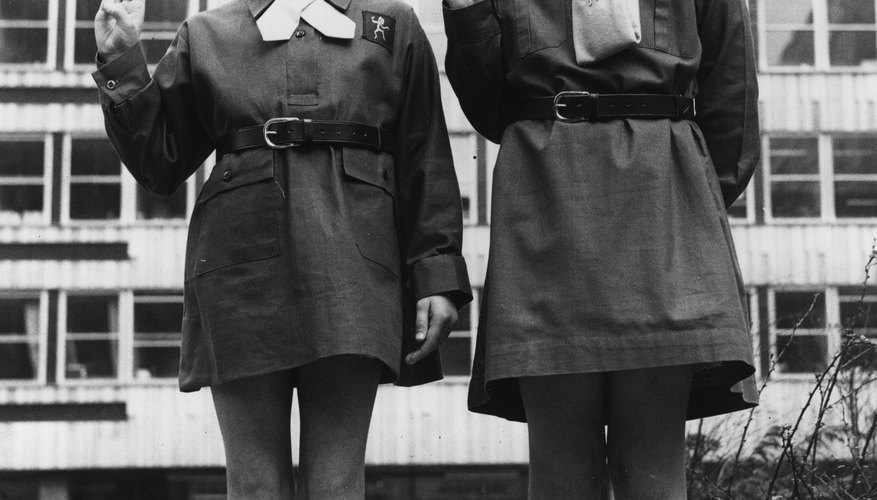 Brownies wore short brown dresses in the 1960s.