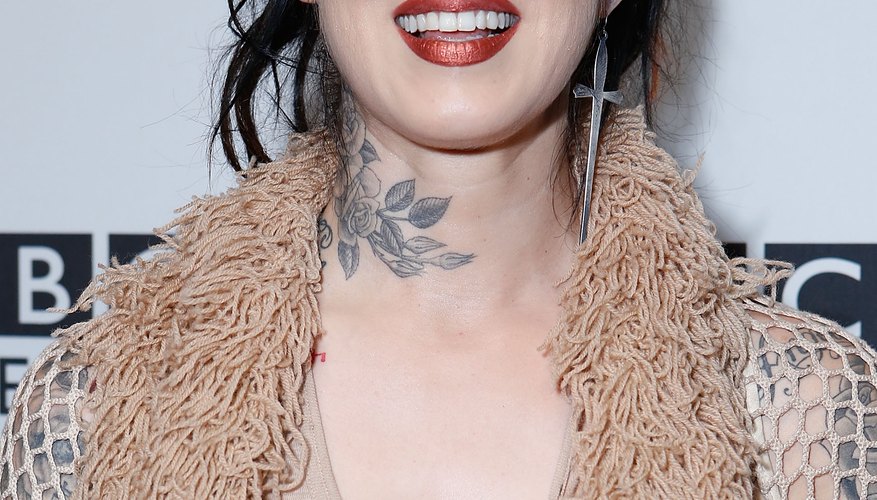 Kat's messy bun shows up at a Hollywood movie premiere.