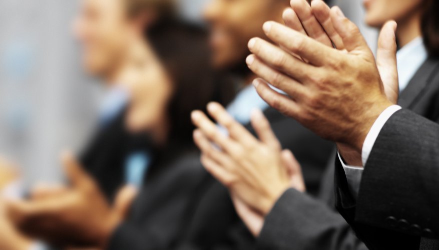 El buen ambiente laboral influye positivamente sobre la motivación de los empleados.