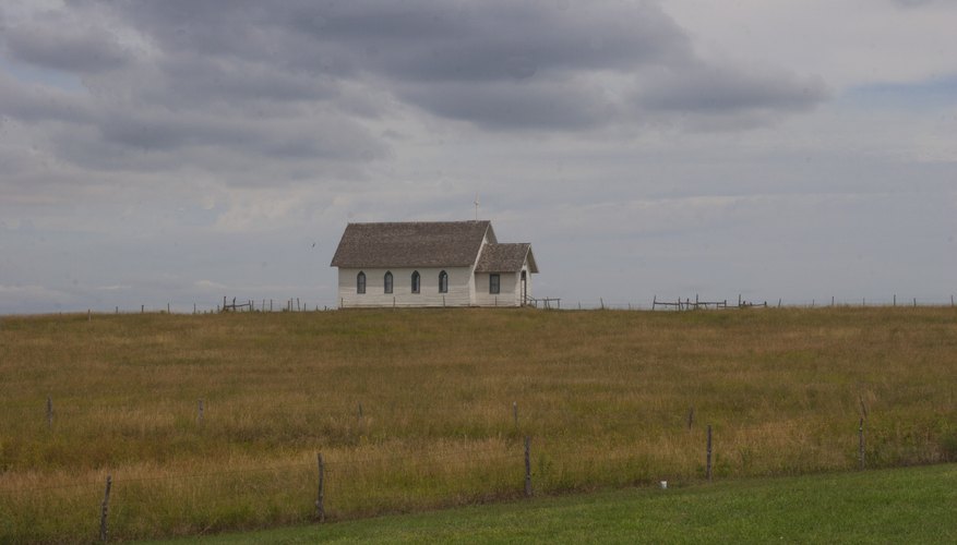 A 19th century church in the middle of the priaries.