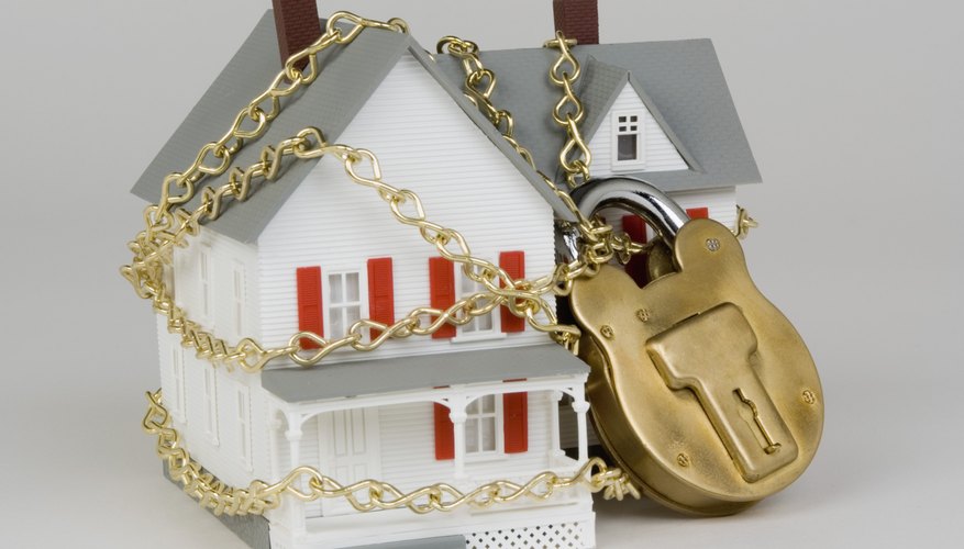 Comprar casas con con ejecución de hipoteca o en subasta para revenderlas es una opción de inversión en bienes raíces.
