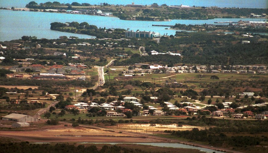 The U.S. still maintains a military base in Guántanamo Bay.