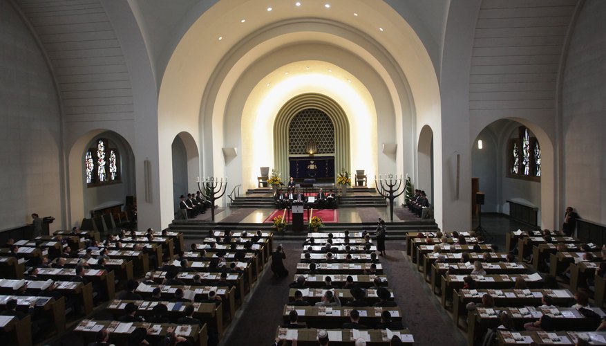 Visitors to a synagogue should be mindful of its significance in Judaism.