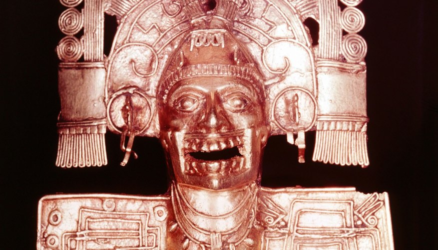 Mictlantecuhtli, god of the underworld, portrayed by an Aztec artist.