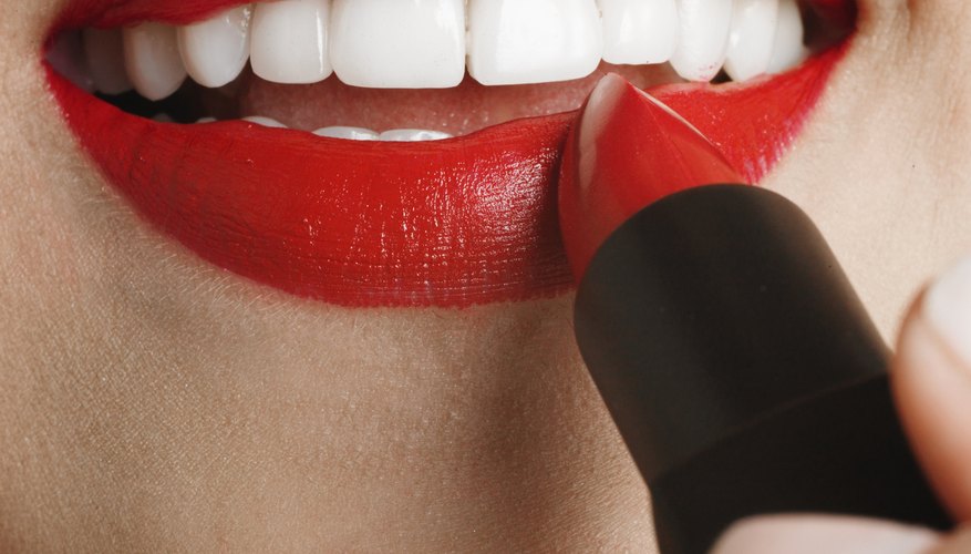 How to get long lasting vibrant lips synonym