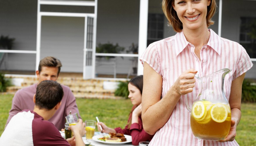 Make the most of family times together and relax during dinner with her parents.