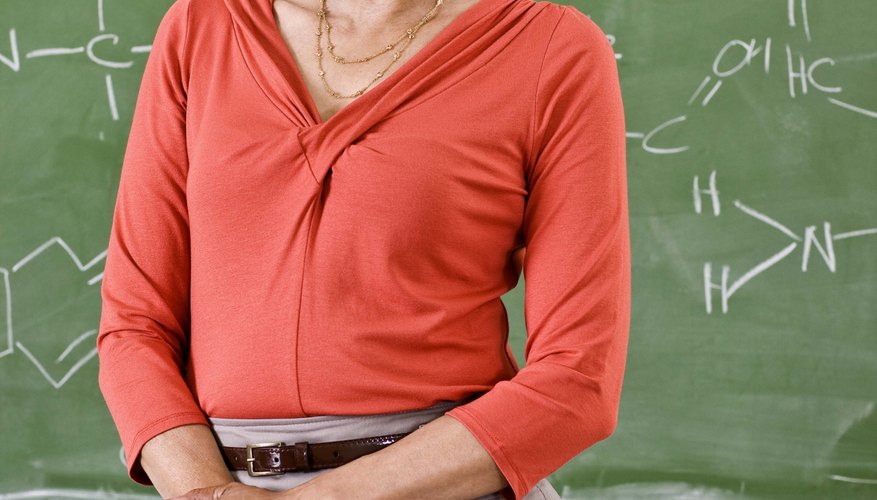 You don't need a chalkboard to figure out the formulas for transition metals; a few key tools will enable you to determine the answer quickly.