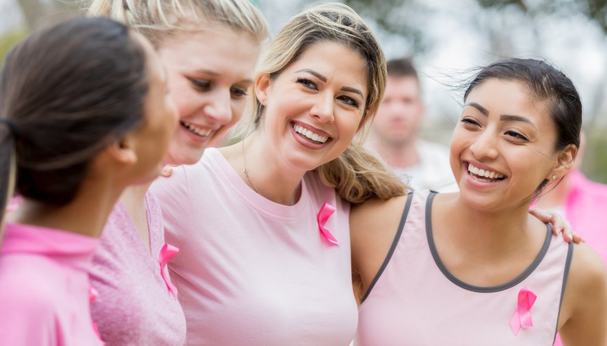 Pros & Cons of Mandatory Community Service Projects Before Graduation From High School