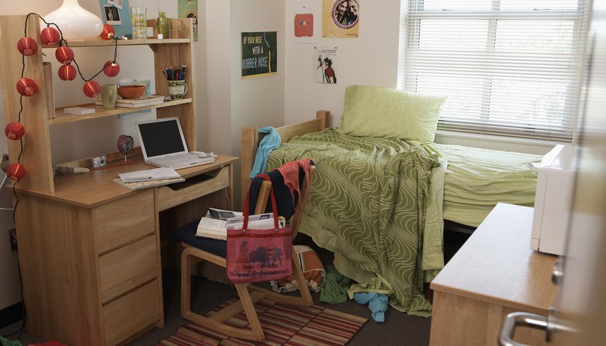 What Are College Dorm Ideas?