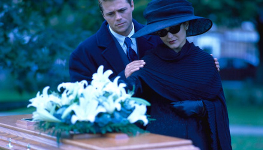 Gaveside prayer services offer a final opportunity to honor the deceased.