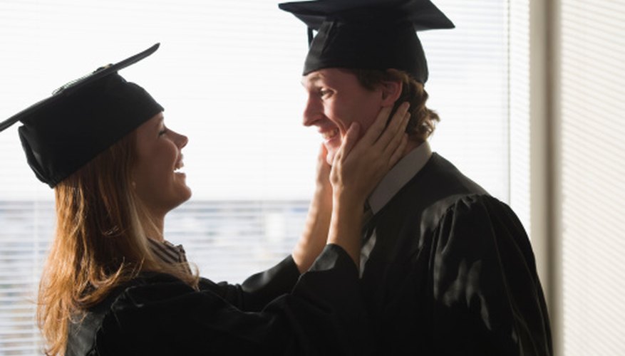 The graduation tassel comes in a variety of colors.