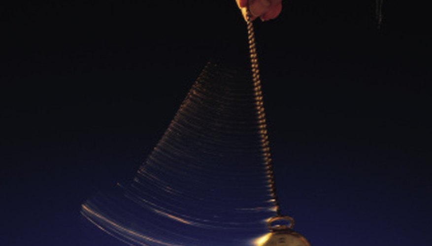 Laws of Pendulum Motion | Sciencing
