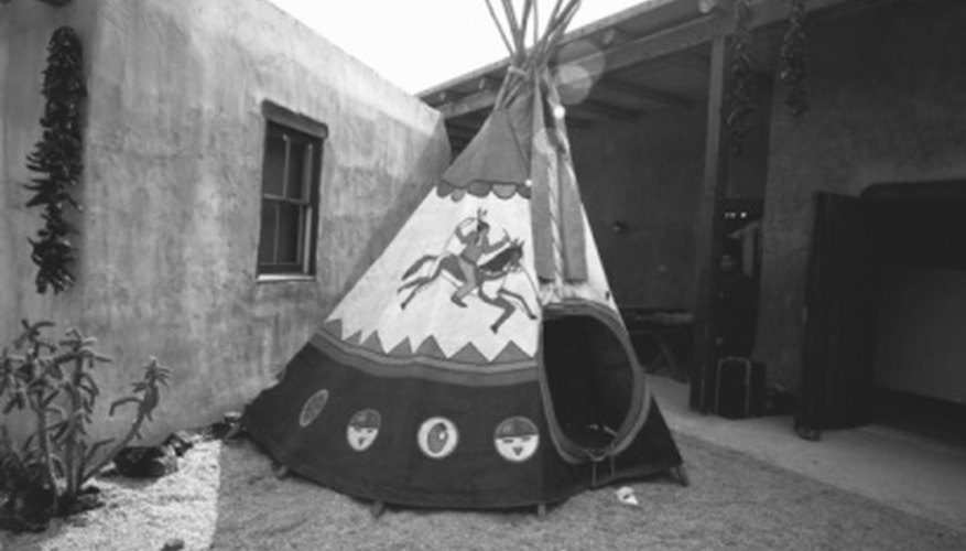 Note the typical bands and dusty stars on this Blackfoot tipi replica.