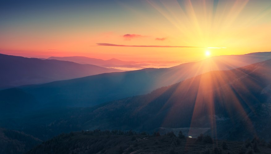 sun rays travel to earth