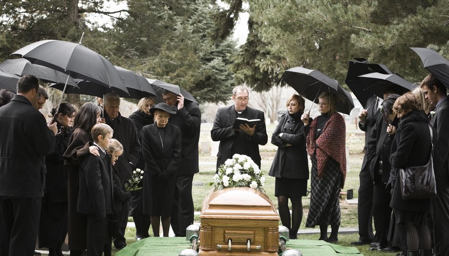 Etiquette on Attending a Chinese Funeral: Do You Give Money?