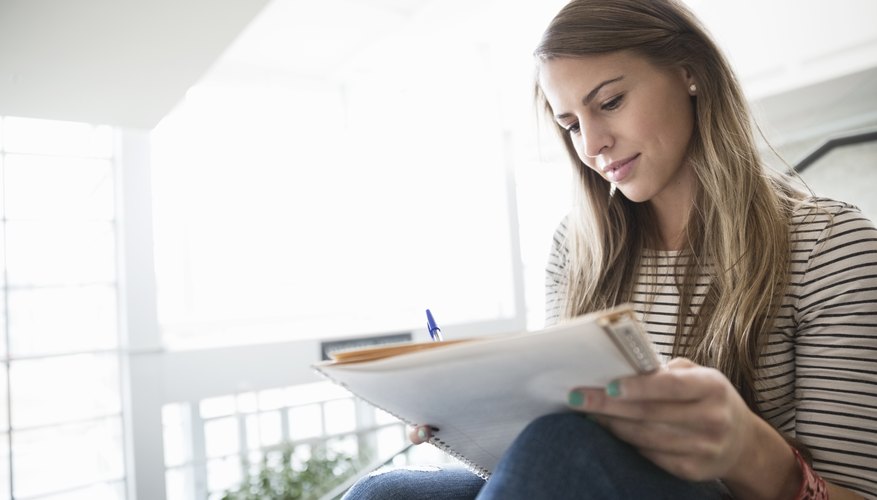 How to Write an Introductory Paragraph for a Narrative
