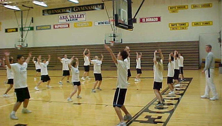 Gym class should involve multiple sports over hte course of a year.