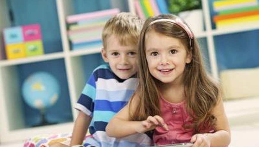 Discuss and differentiate between proper and common nouns.
