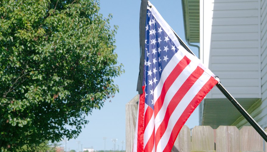 How to Fly the U.S. Flag on Memorial Day | Synonym