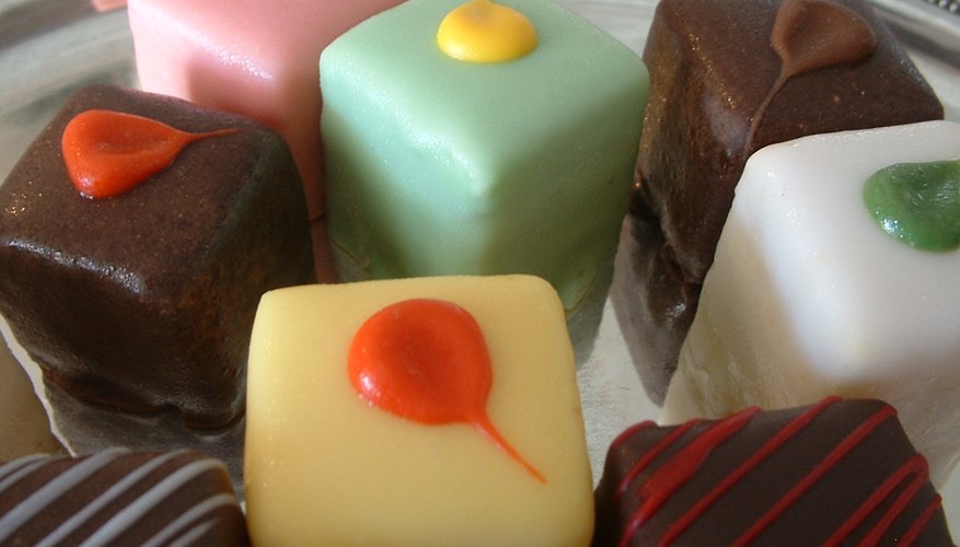 Dulces bañados en chocolate.