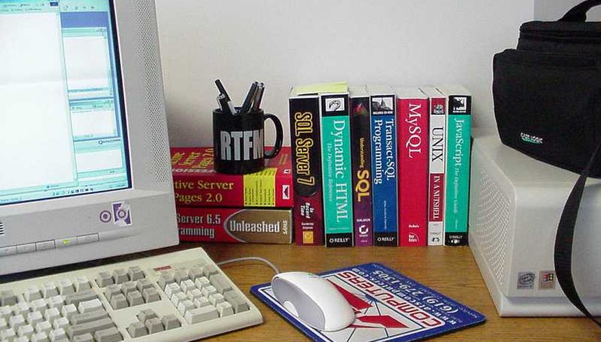 Con la creciente importancia de la tecnología en el mercado laboral y en la educación, la gente debe aprender a utilizar correctamente las computadoras.
