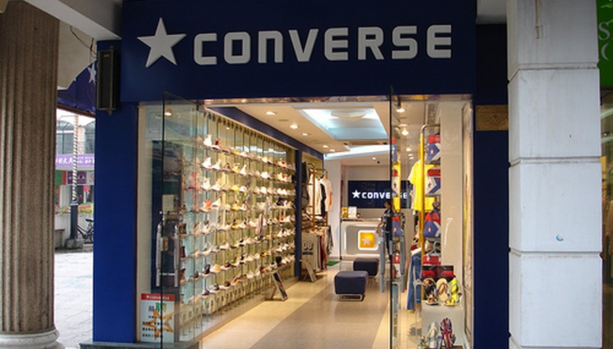 Tu marca de calzado necesita traer algo nuevo a este mercado competitivo, con el fin de alcanzar el nivel de Nike o Adidas en el futuro.