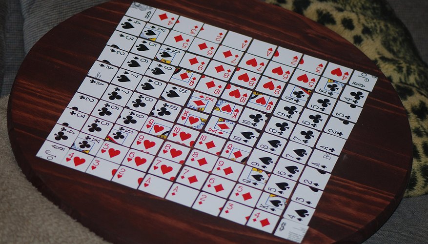 La secuencia puede ser un juego de cartas o de mesa.