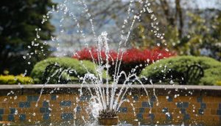 La bomba de una fuente puede transformar estanques comunes en atracciones.