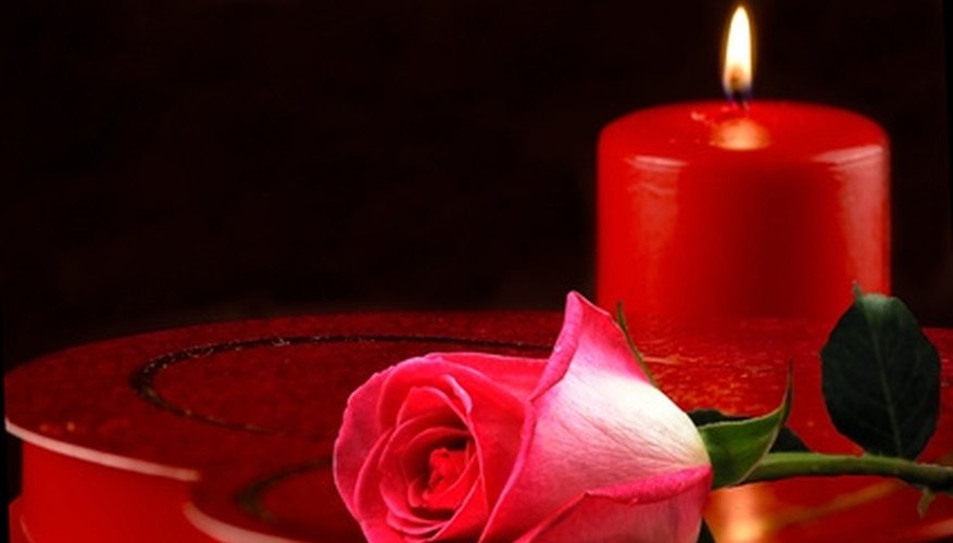 Cincinnati has many romantic restaurants. Cincinnati has many romantic restaurants.