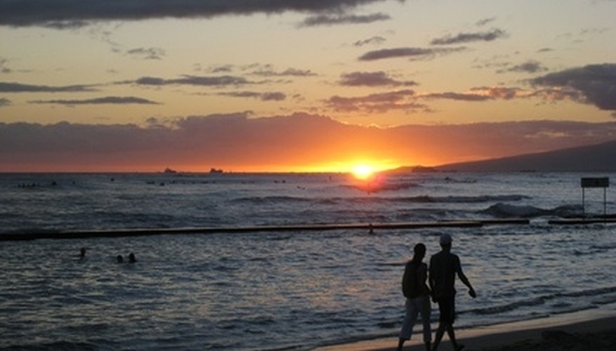 Romance packages are offered by Florida hotels. Romance packages are offered by Florida hotels.