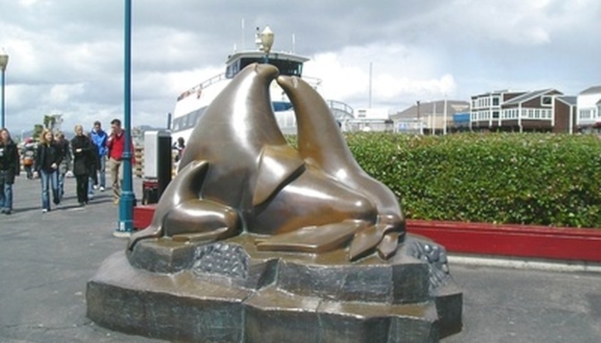 Fisherman's Wharf offers a lot of activities for couples. Fisherman's Wharf offers a lot of activities for couples.