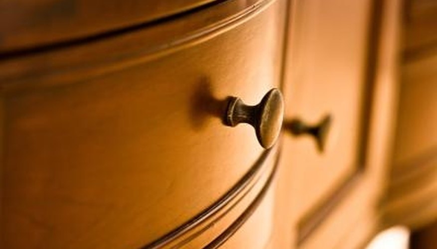 Obtén evaluaciones para todos tus muebles antiguos.