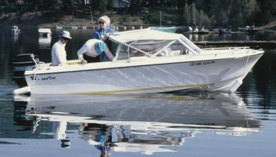 How to Troubleshoot an Evinrude Tilt & Trim