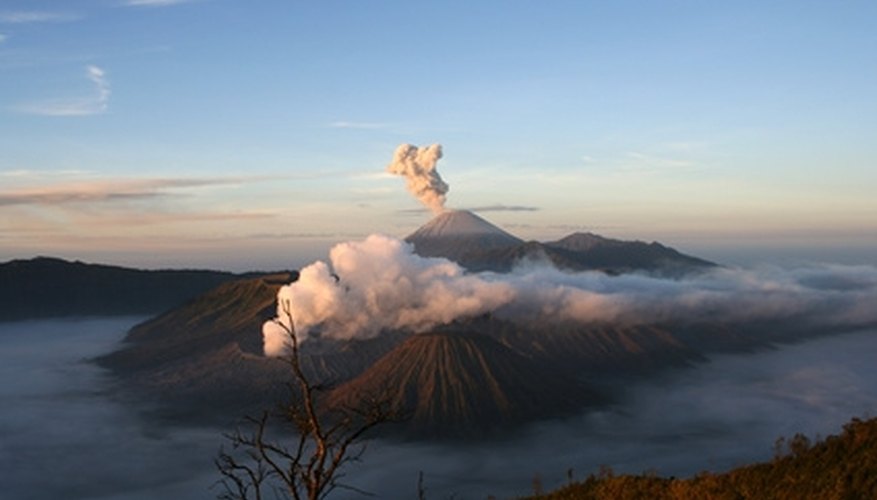 Photo Credit: Caldera de Tengger image by Frédéric LEVIEZ from <a href='http://www.fotolia.com'>Fotolia.com</a> Students find volcanoes interesting, making for an engaing science project.