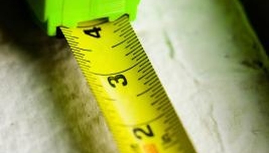 Photo Credit: Jupiterimages/Photos.com/Getty Images You must use the correct number of significant figures when making measurements.