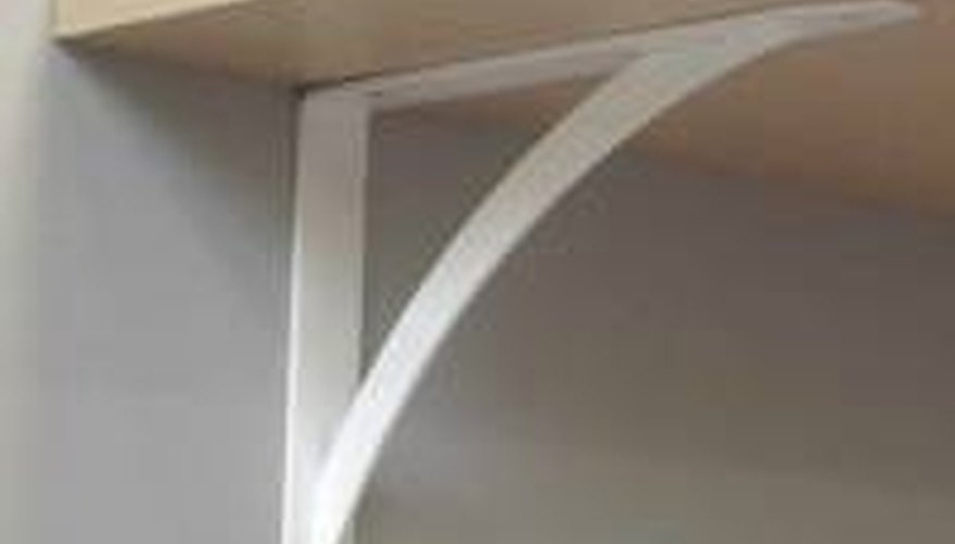 Installing Shelf Brackets Installing Shelf Brackets
