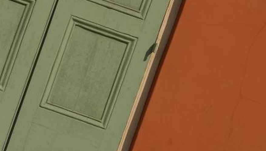 Contrasting colors are appealing. Contrasting colors are appealing.