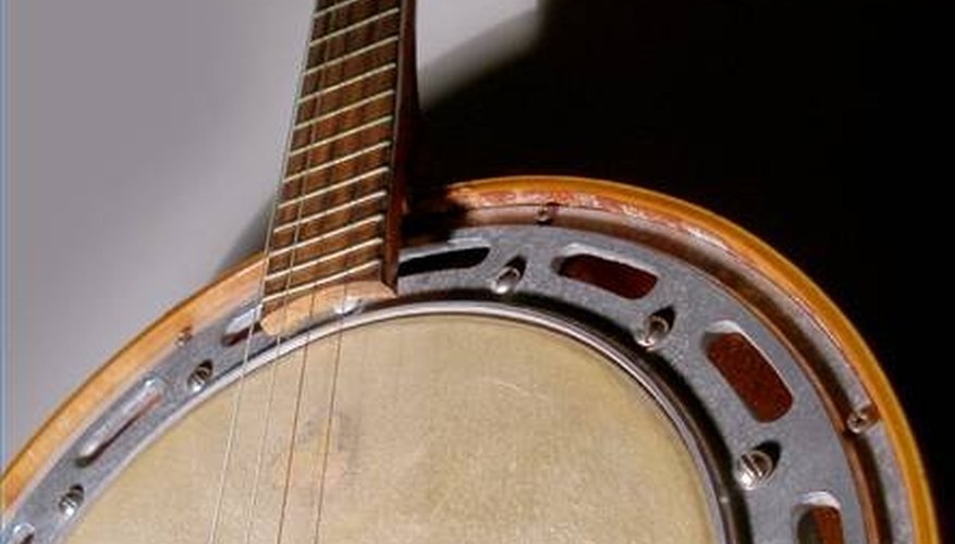 How to Tune a Tenor Banjo | Our Pastimes