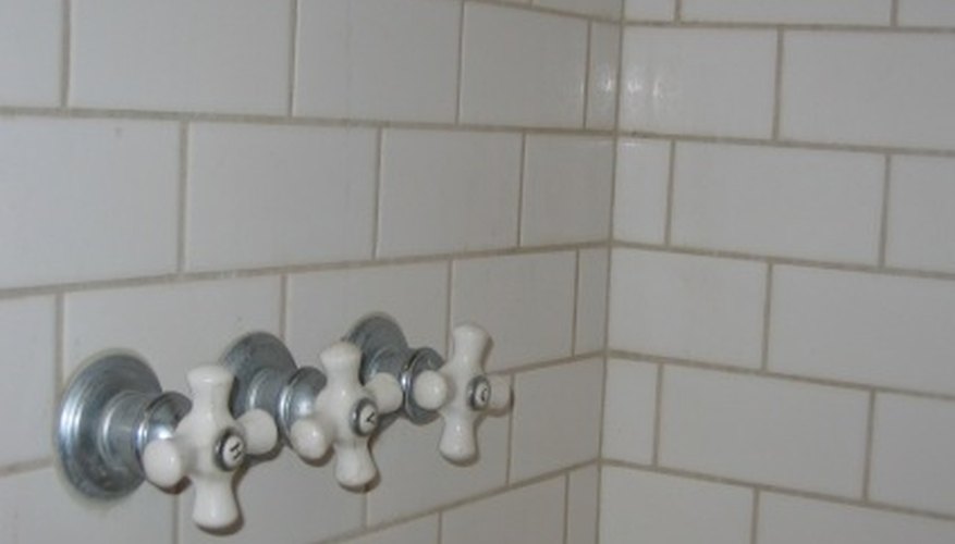 Subway tiles add style to kitchens, baths and floors. Subway tiles add style to kitchens, baths and floors.