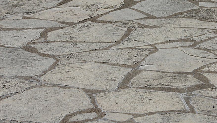 Do-it-Yourself Flagstone Paving | Garden Guides