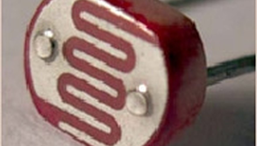 Photo Credit: Analog Authority/Commons.wikimedia.org Uses of Photocells
