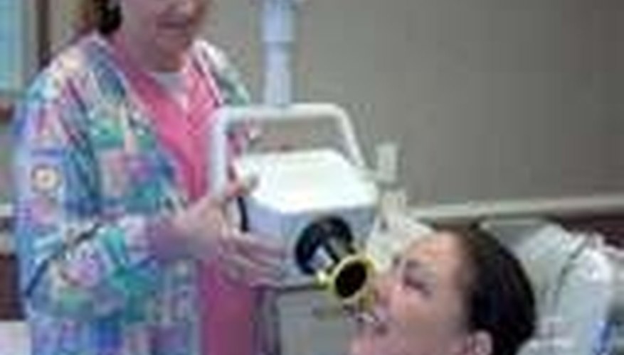Apply for Dental Assistants Scholarships