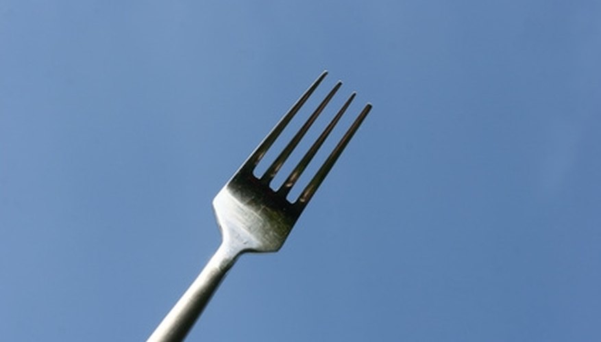 Turn a fork into a piece of art. Turn a fork into a piece of art.