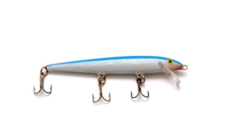 How to Paint Wooden Fishing Lures, Gone Outdoors